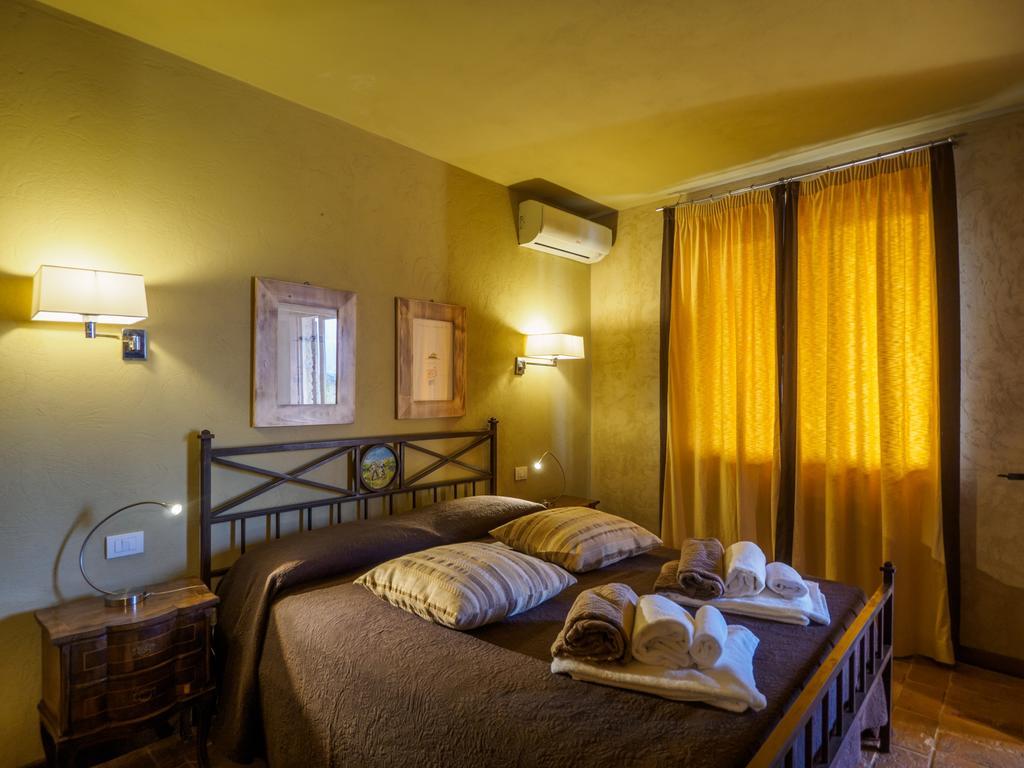 Poggio Alla Rocca Рокастрада Екстериор снимка