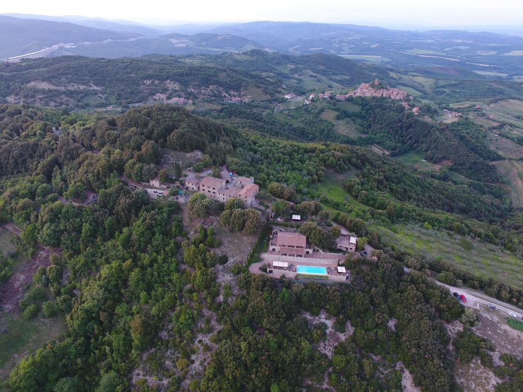 Poggio Alla Rocca Рокастрада Екстериор снимка